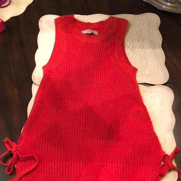 LOFT Ribbed Knit Sleeveless, tie bottom sides, cotton/linen/rayon blend sweater - Picture 2 of 10